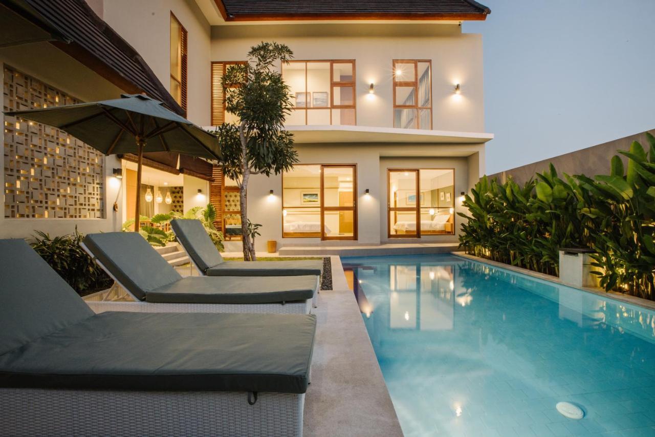 Vasudha Hostel Canggu Buitenkant foto